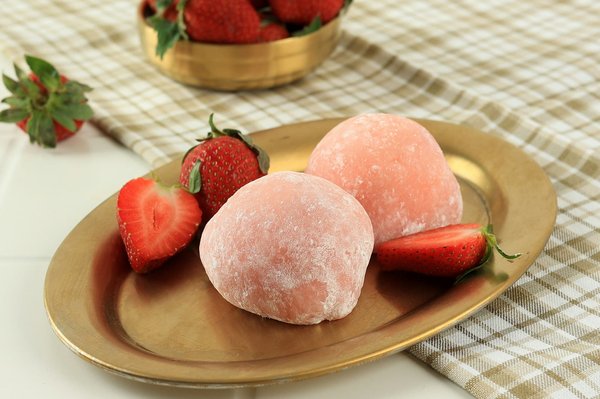 Comment faire des mochi japonais fourrés à la pâte de haricot rouge ?